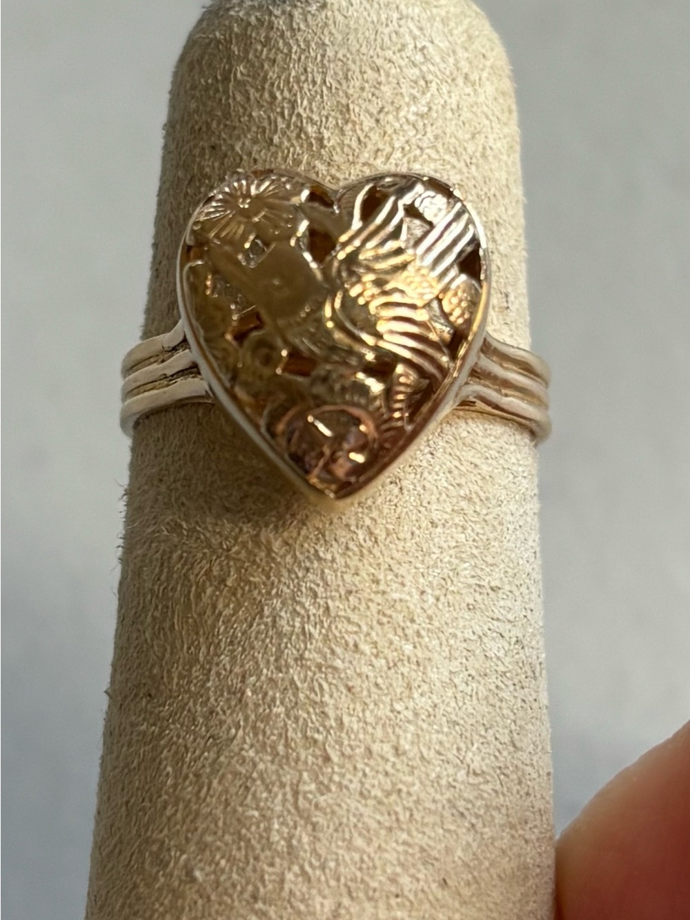 14k Authentic Ming’s Hawaii Gold Heart Ring